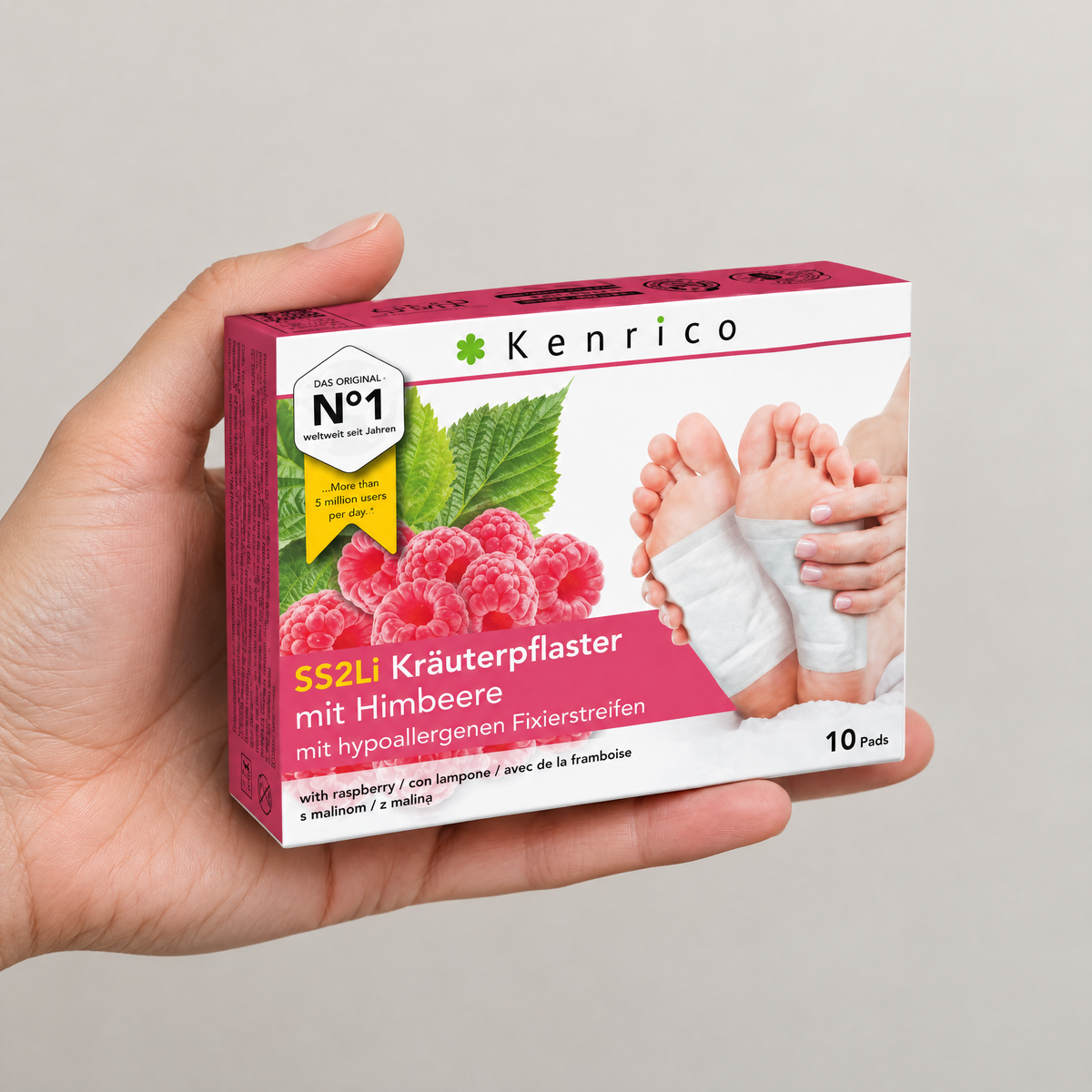 Kenrico BIO Kräuterpflaster SS2Li mit Himbeere, 10 Stk. – Grössenvergleich in der Hand