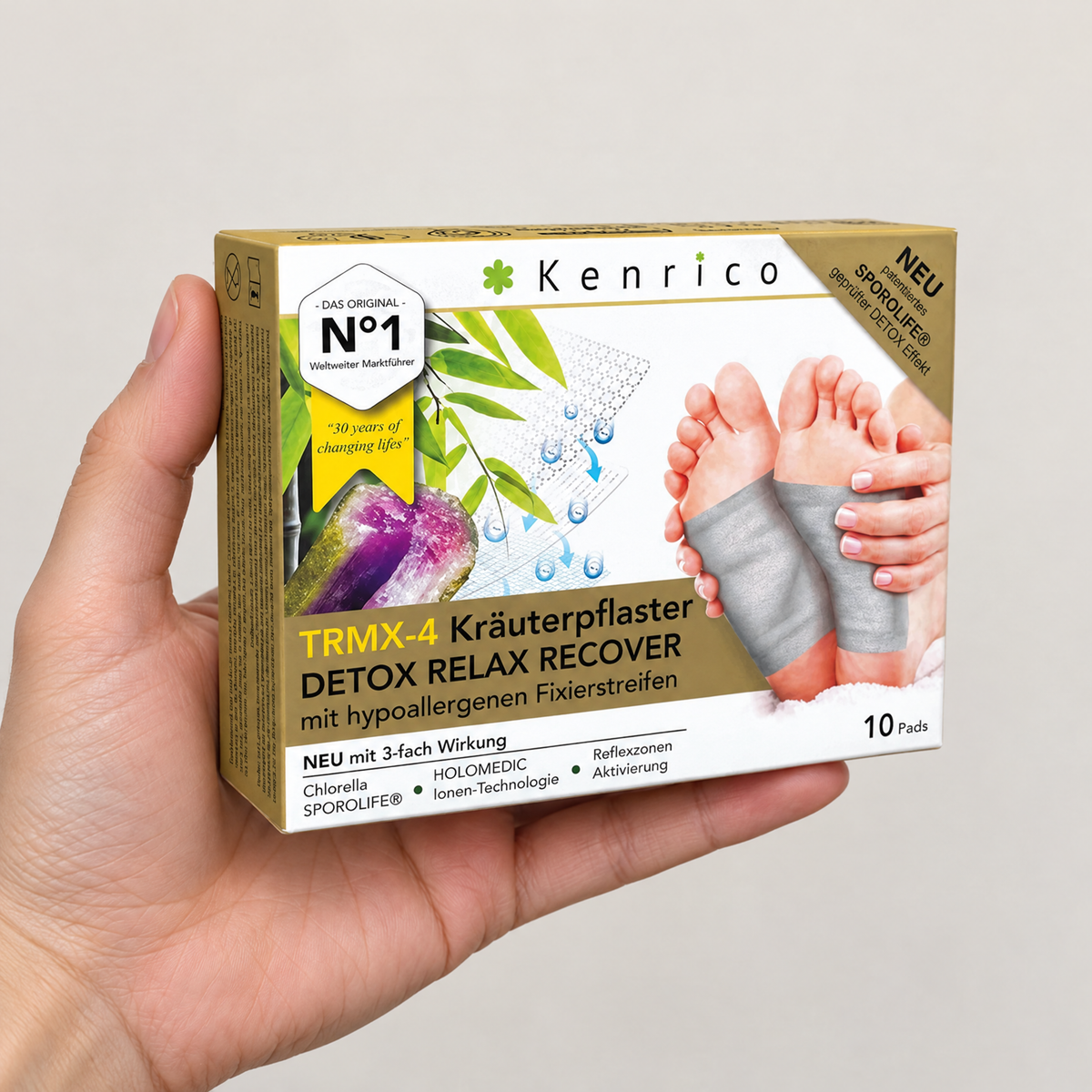 Kenrico BIO Kräuterpflaster TRMX-4, 10 Stk. – Grössenvergleich in der Hand
