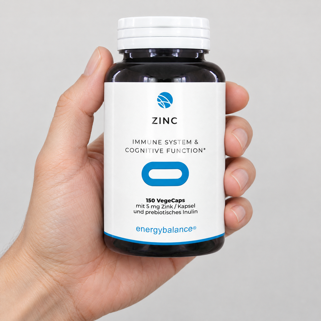 Energy Balance Zink Active Citrat 5 mg 150 VegeCaps – Grössenvergleich in der Hand